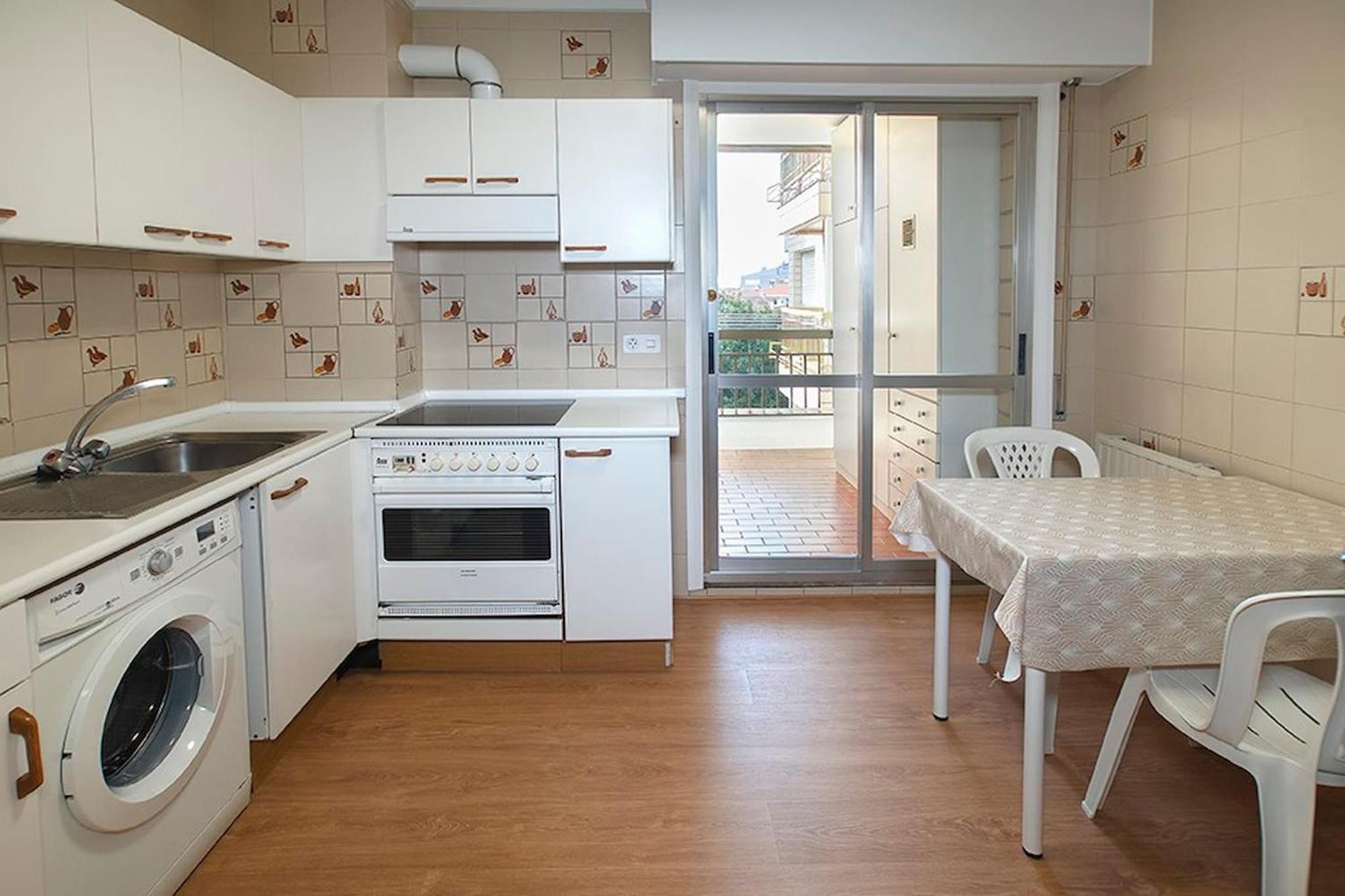 Apartment Earra - Itxaso - Garaje Incluido - 2 Minutos Playa