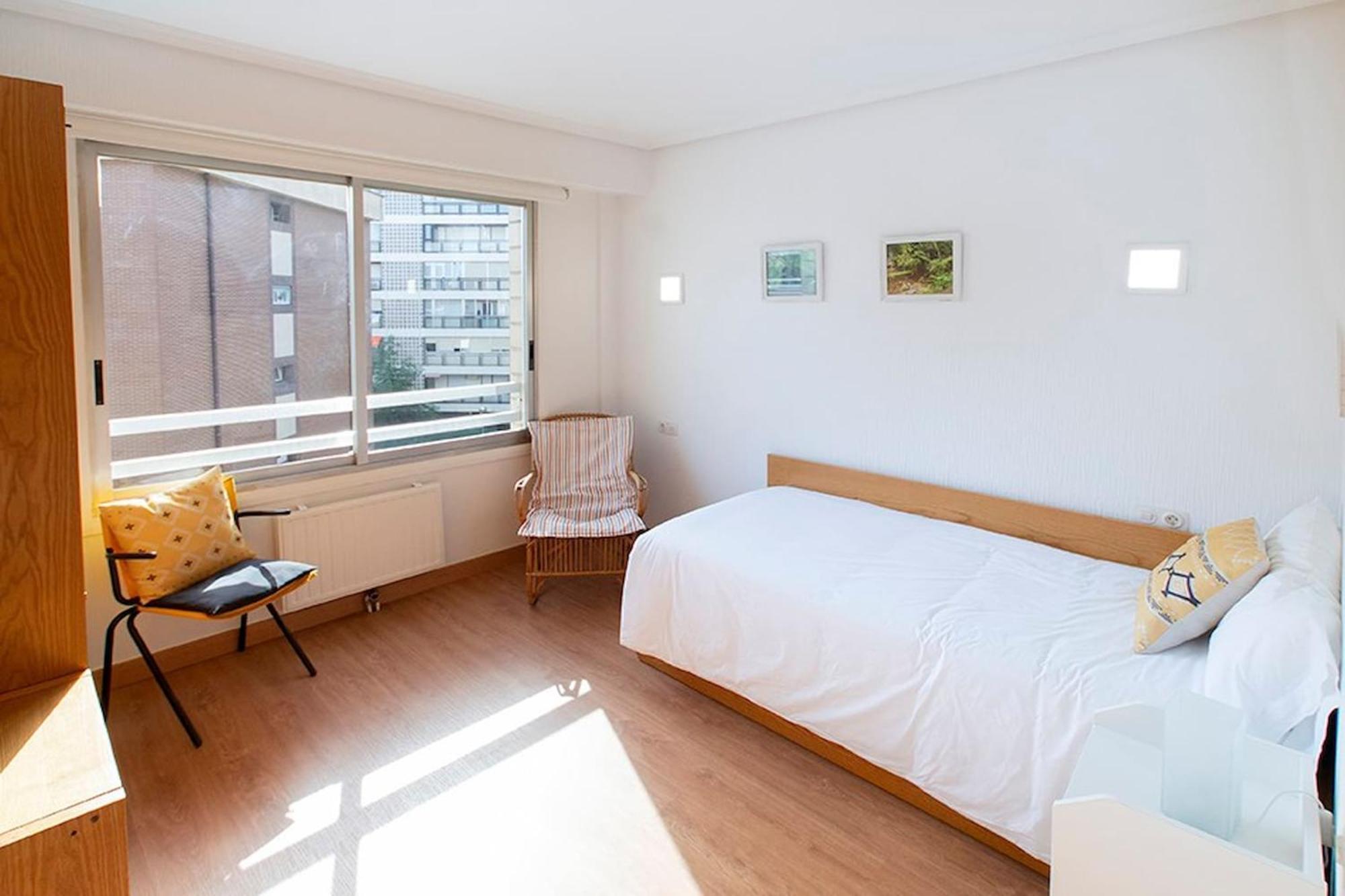 Apartment Earra - Itxaso - Garaje Incluido - 2 Minutos Playa *